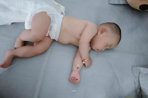 益阳三个月宝宝身高体重